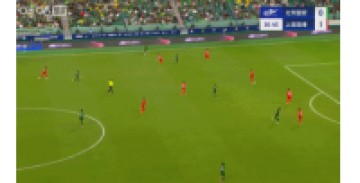 也是进球无效！法比奥停球转身抽射破门，手球在先进球无效！