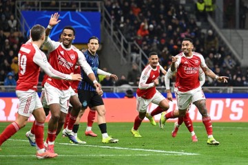 欧冠综述：阿森纳3-1全胜领跑+送国米3连败 皇马6-1 曼城巴黎爆冷